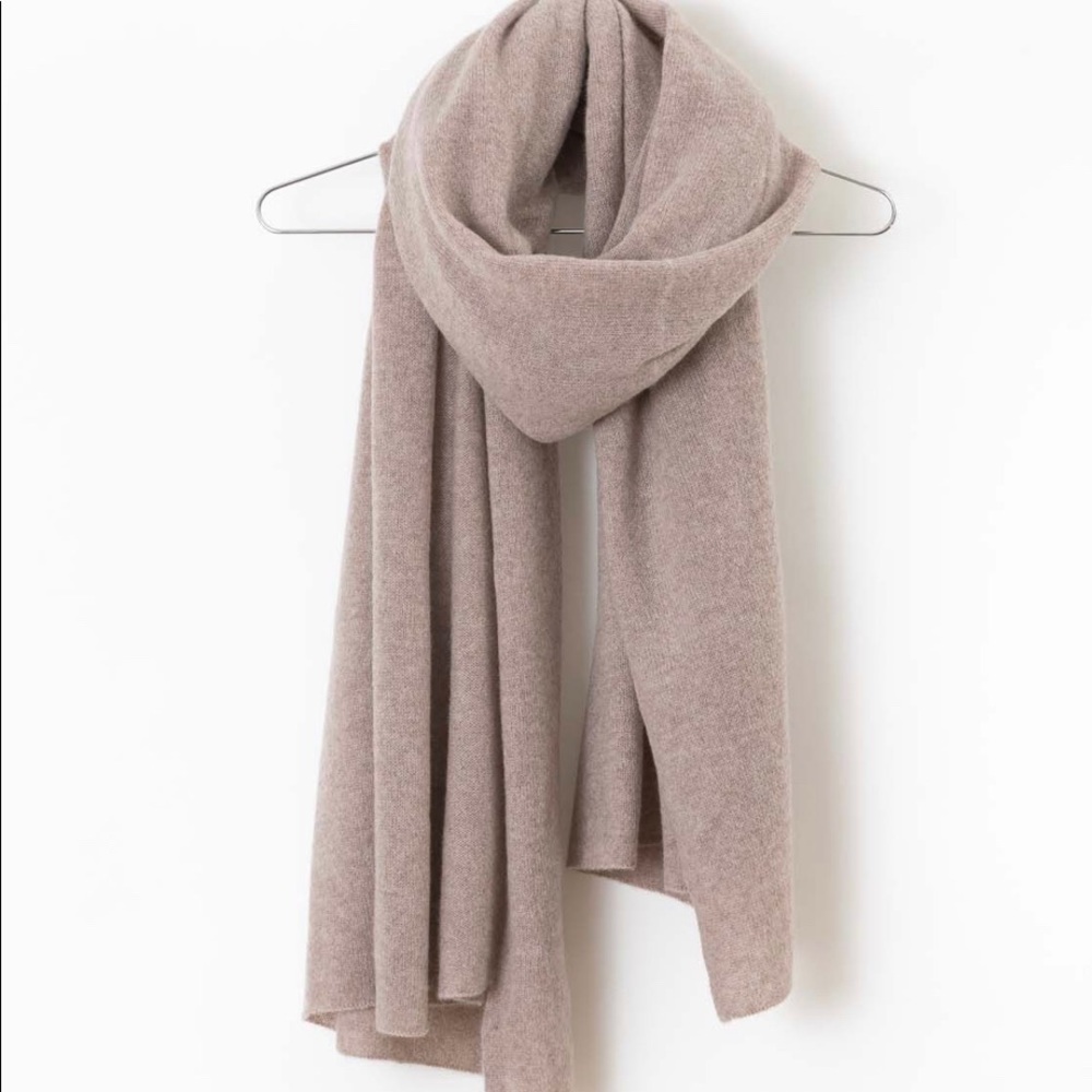 White + Warren Cashmere Travel Wrap